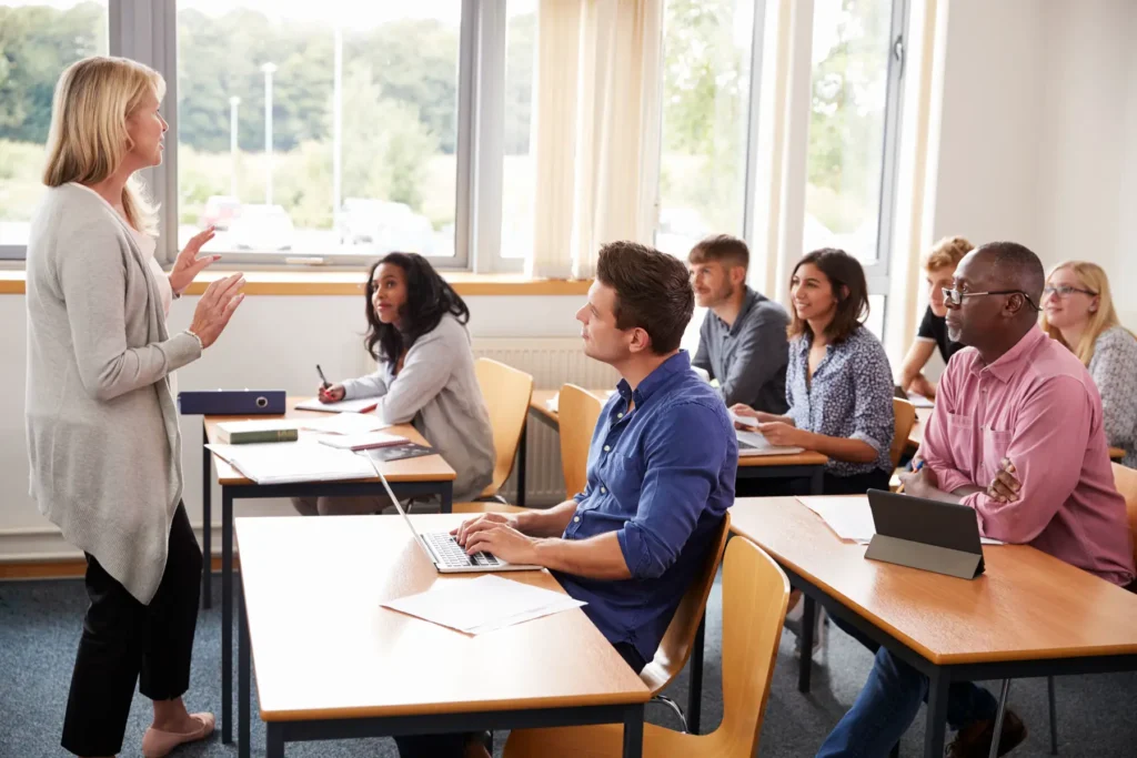 BS 4-Year English Degree Program in Lahore – Your Complete Guide to Academic and Career Success