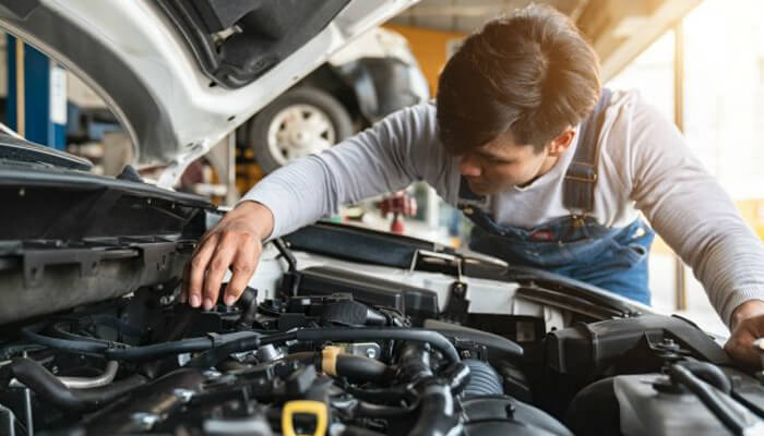 Tiresalun Your Reliable Tyre Repair Shop Near Me and Tire Shop Dubai